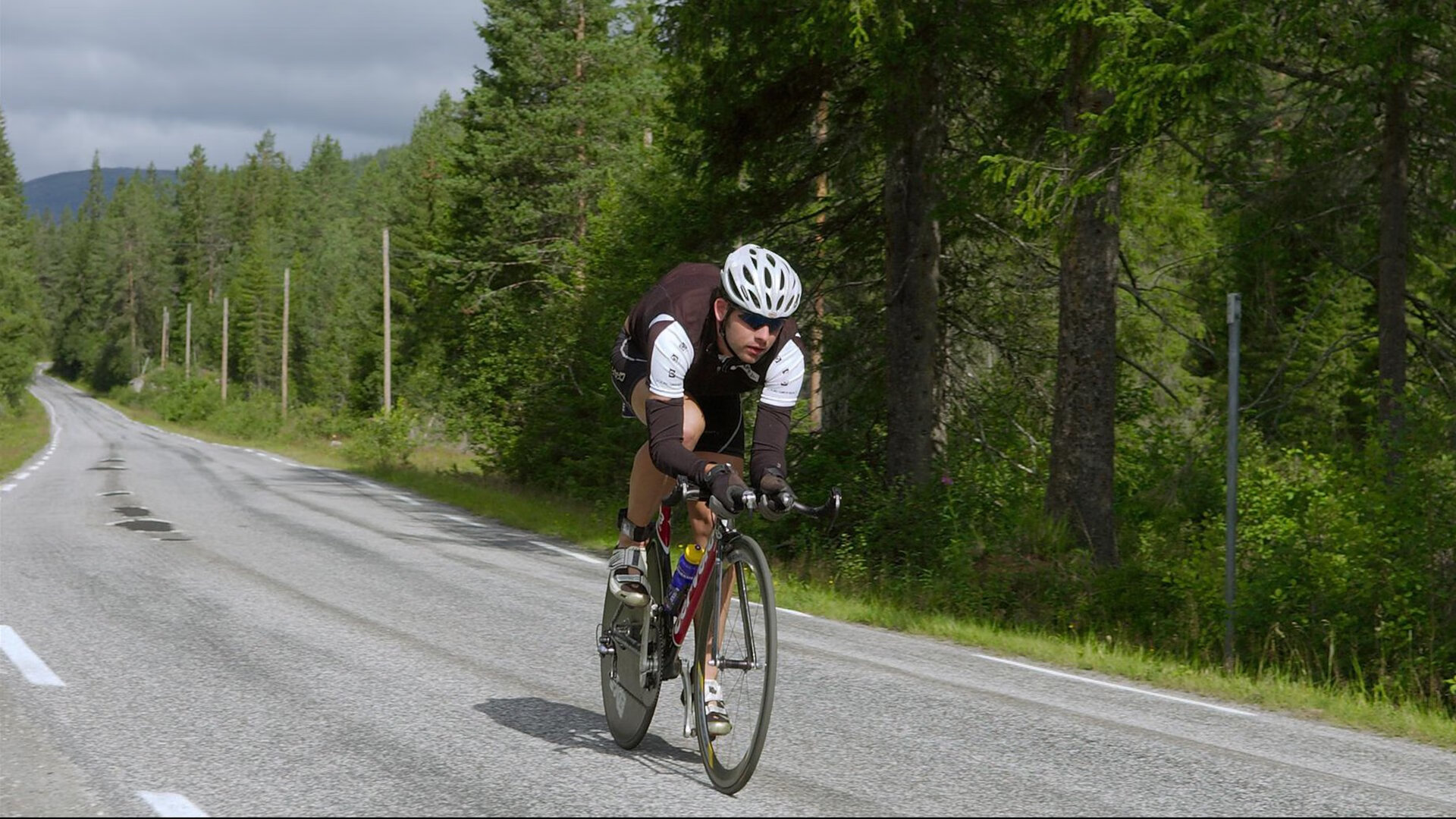 电竞篮球：虚拟篮球的趣味互动体验，体育虚拟篮球怎样玩