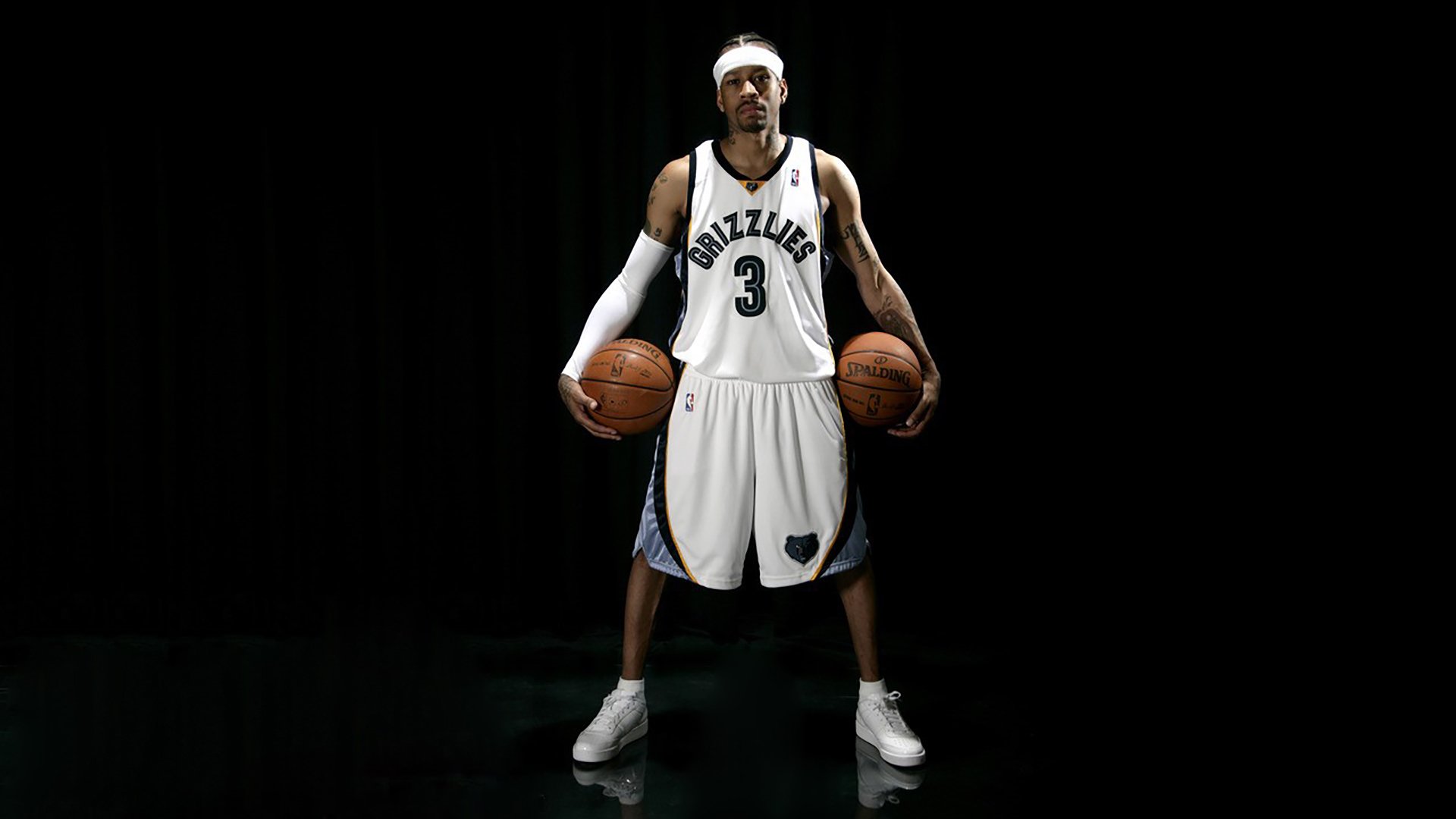 影响深远的裁判判罚：争议背后的深入分析，裁判影响比赛