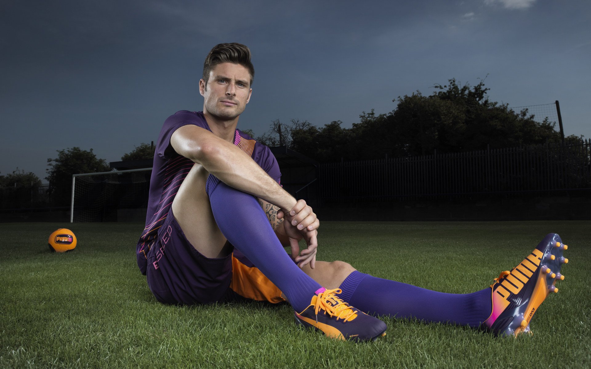 雷加内斯主场不败，保级前景明朗，雷加利斯vs西班牙人